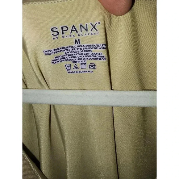 Spanx Simplicity Shapeware Wrap V-Neck Tank Top Women's M - Picture 2 of 3